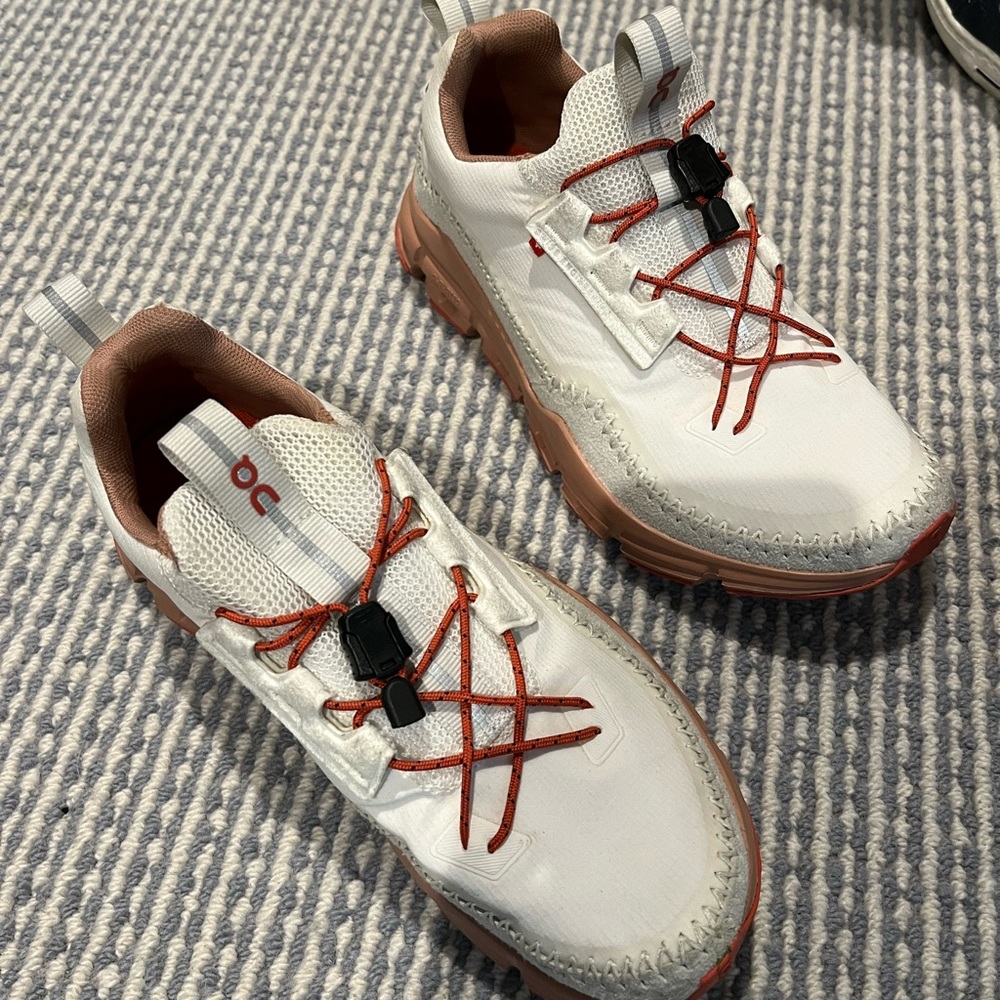 On Cloud cream coral shoe.